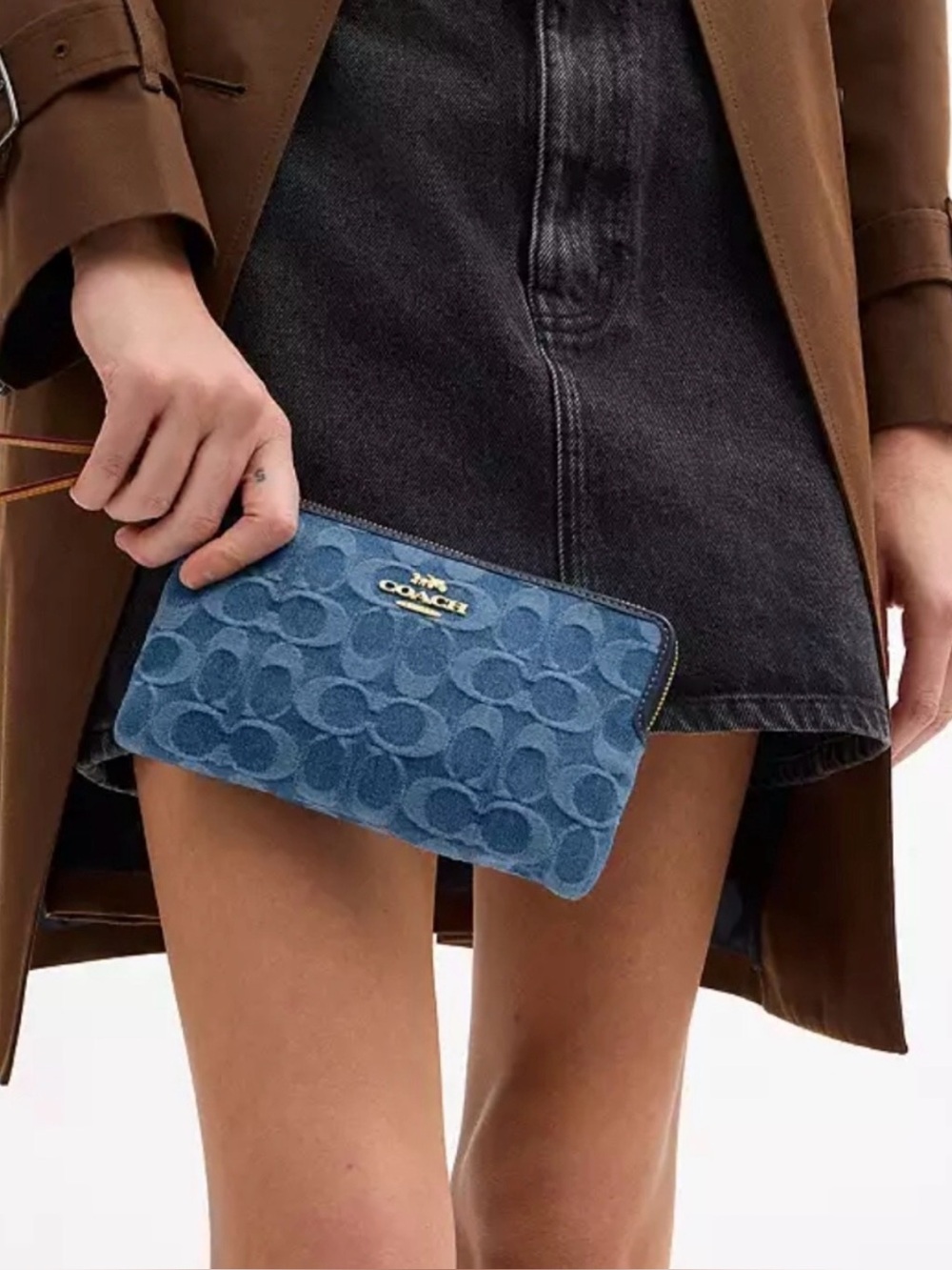 Coach Large Corner Zip Wristlet In Signature Denim NWT